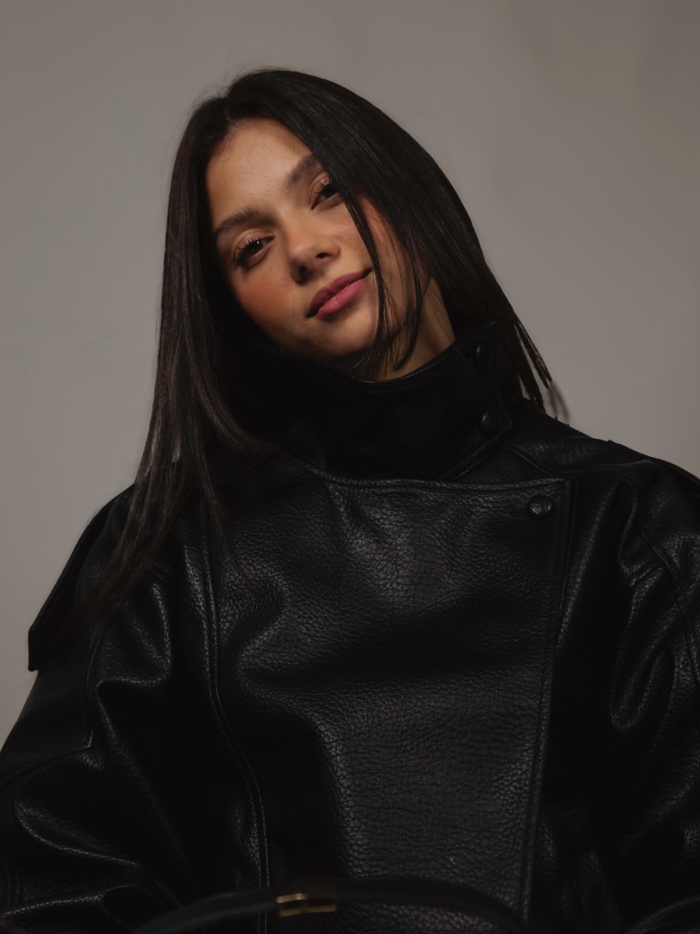 CASACO EFEITO DE PELE GOLA...